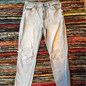 Light wash blue jeans size 11